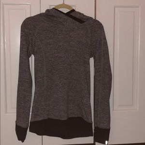 Lululemon pullover w hood